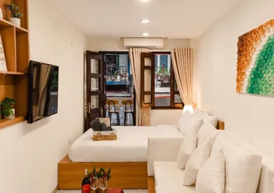 Triple Room with City View — HOMESTAY OLD QUARTER Ha Noi - MAISON 105 MA MAY